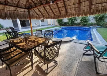 La Quinta de Don Hugo hotel thumbnail 2