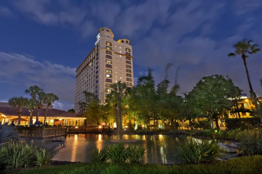 DoubleTree by Hilton Orlando Theme Park Resort hotel detail image 2