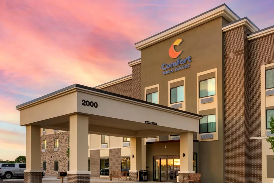 Comfort Inn & Suites hotel detail image 2