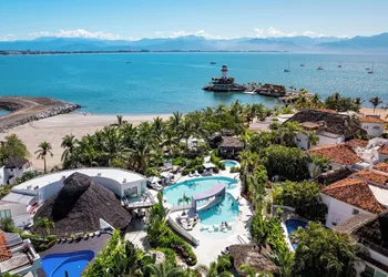 Vallarta Gardens Beach Front Hotel and Residences hotel thumbnail 8