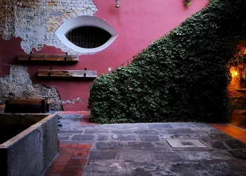 El Descanso Barrio del Artista hotel thumbnail 2