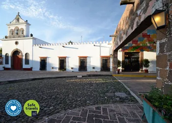 Mision La Muralla hotel thumbnail 3