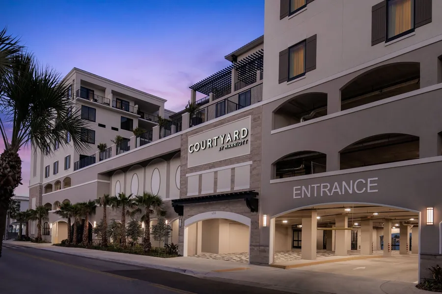 Courtyard by Marriott Clearwater Beach hotel detail image 6