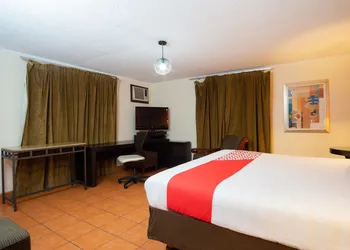 OYO Hotel Hacienda Don Luis hotel thumbnail 5