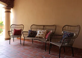 La Estancia hotel thumbnail 4