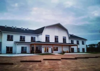 Lakes Inn at Dunvilla hotel thumbnail 3