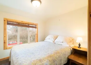 Cedar Lodge at Rockaway hotel thumbnail 2