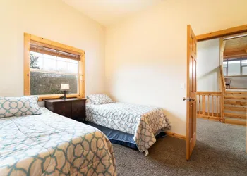 Cedar Lodge at Rockaway hotel thumbnail 4