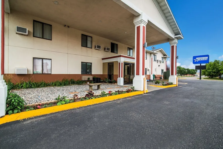 Americas Best Value Inn Fargo hotel detail image 2