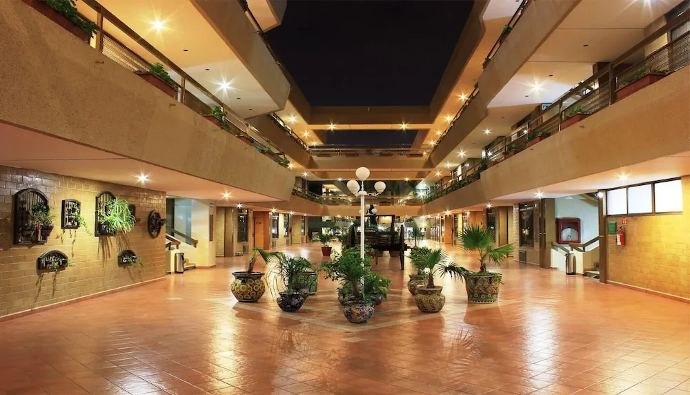 Best Western Plus Plaza Florida & Tower hotel detail image 2