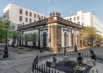 Six Hotel Guadalajara Degollado hotel thumbnail 2