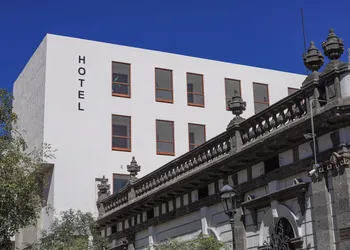 Six Hotel Guadalajara Degollado hotel thumbnail 8