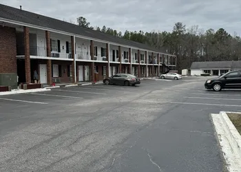 Colony Inn hotel thumbnail 4