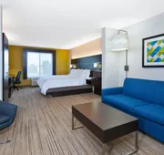 Holiday Inn Express Hotel & Suites Cleveland - Richfield by IHG hotel detail image 7