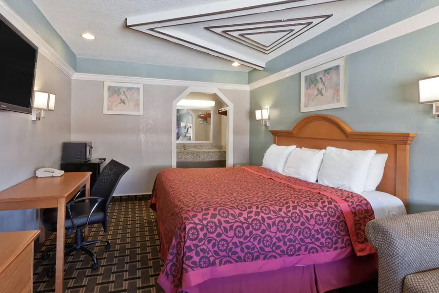 Lone Star Inn hotel detail image 6