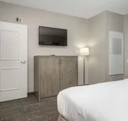 Lighthouse Suites - Best Western Signature Collection hotel detail image 4