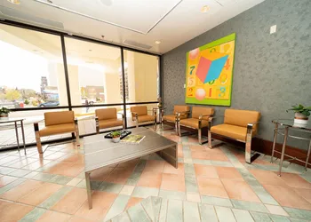 Reno Suites hotel thumbnail 6