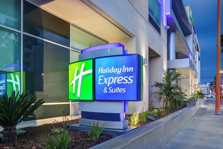 Holiday Inn Express & Suites Glendale Downtown by IHG hotel detail image 2