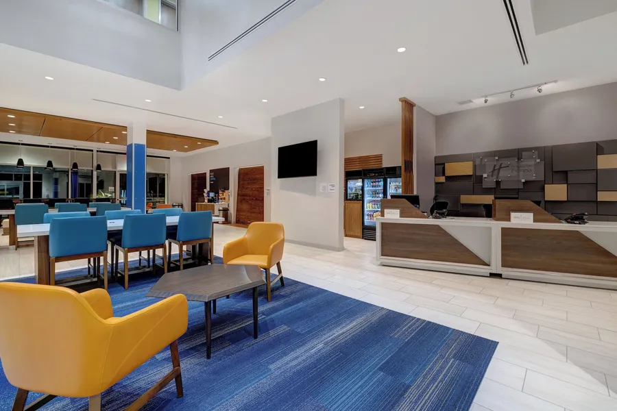 Holiday Inn Express & Suites Glendale Downtown by IHG hotel detail image 6