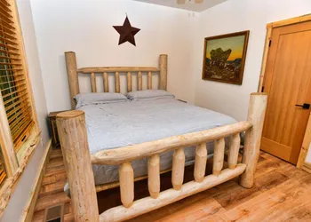 White Bark Lodge by Casago McCall - Donerightmanagement hotel thumbnail 5