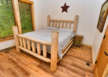 White Bark Lodge by Casago McCall - Donerightmanagement hotel thumbnail 6