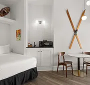 Independence Square 202 Hotel Room Over-looking the Mall and Aspen Mountain hotel detail image 3