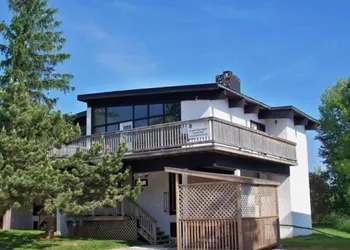 Tyrolean Village Resorts at Blue Mountain hotel thumbnail 4