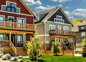Tyrolean Village Resorts at Blue Mountain hotel thumbnail 5