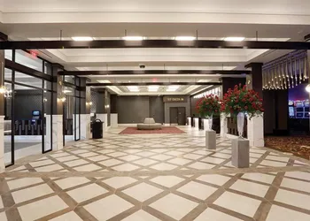 Oak Grove Racing Gaming & Hotel hotel thumbnail 3