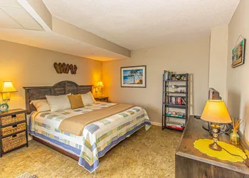 Oceanview 1 Bedroom Suite Landmark Resort 1250 Perfect for a couple or party of 4 hotel thumbnail 7