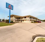 Motel 6 San Antonio, TX - South IH-10 East hotel detail image 3