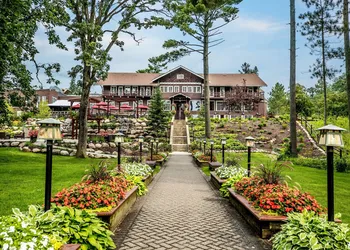 Grand View Lodge hotel thumbnail 2