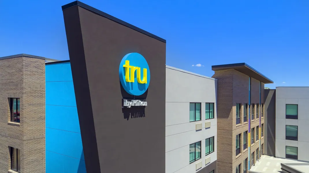 Tru By Hilton Omaha I-80 at 72nd Street, NE hotel detail image 2