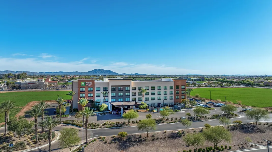Holiday Inn Express & Suites Gilbert Mesa Gateway Airport by IHG hotel detail image 6