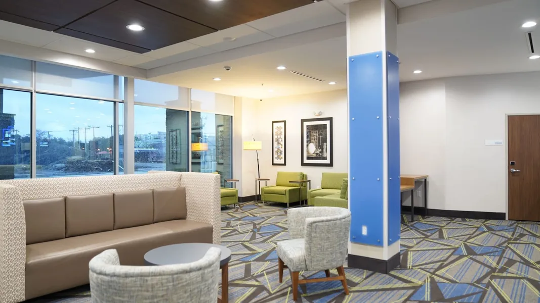 Holiday Inn Express & Suites Dallas Central Market Center by IHG hotel detail image 6