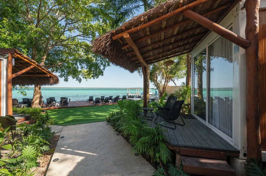 Casa Aakal Lagoon Front hotel detail image 6