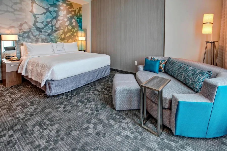 Courtyard by Marriott Kansas City Downtown/Convention Center hotel detail image 2