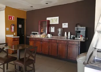 Hotel Express Inn hotel thumbnail 8