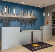La Quinta Inn & Suites by Wyndham Shorewood hotel detail image 4