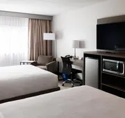 Comfort Suites Kingston Central hotel detail image 3