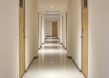 ROOM Hotel & Suites hotel thumbnail 4