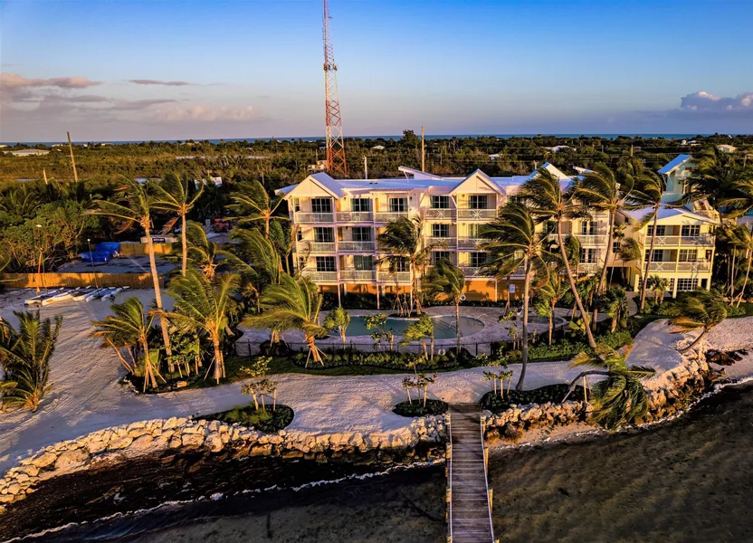 Grassy Flats Resort & Beach Club hotel detail image 2