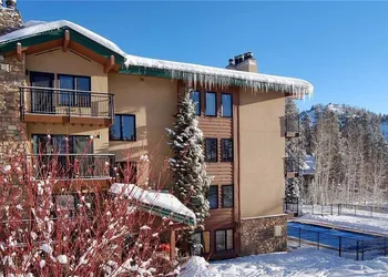 Scandinavian Lodge And Condominiums by Pioneer Ridge Mgmt hotel thumbnail 2