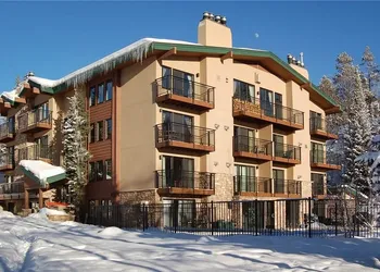 Scandinavian Lodge And Condominiums by Pioneer Ridge Mgmt hotel thumbnail 7