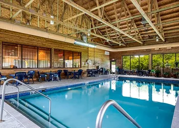The Shore Club Wisconsin, Ascend Hotel Collection hotel thumbnail 4