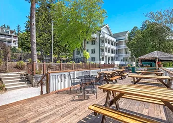The Shore Club Wisconsin, Ascend Hotel Collection hotel thumbnail 8
