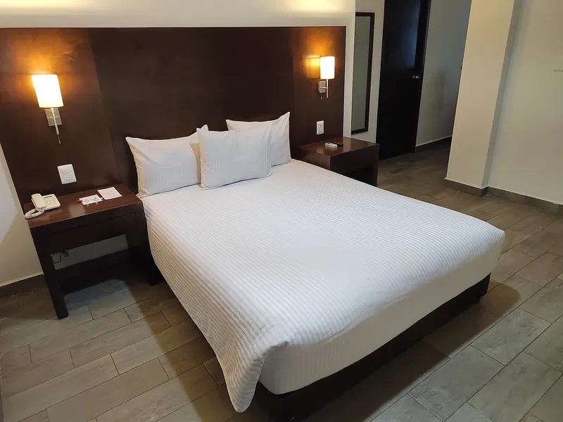 Ramada by Wyndham Tampico Centro hotel detail image 6