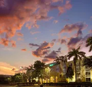 La Quinta Inn & Suites by Wyndham Sunrise hotel detail image 3