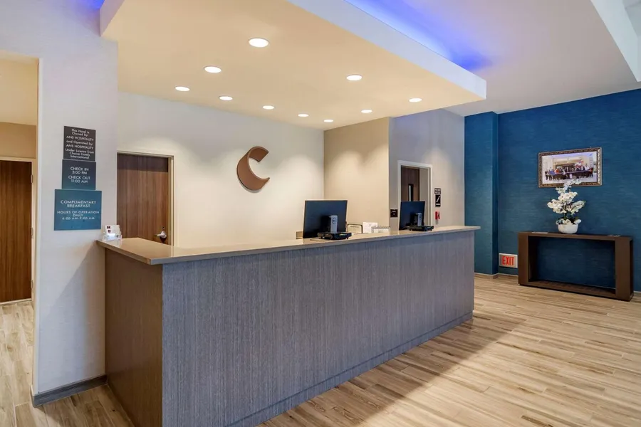 Comfort Suites Grandview - Kansas City hotel detail image 6