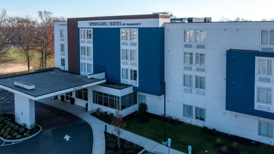 SpringHill Suites by Marriott Woodbridge hotel detail image 2